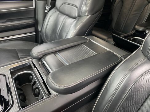 Used 2022 Jeep Grand Wagoneer Series II image 48