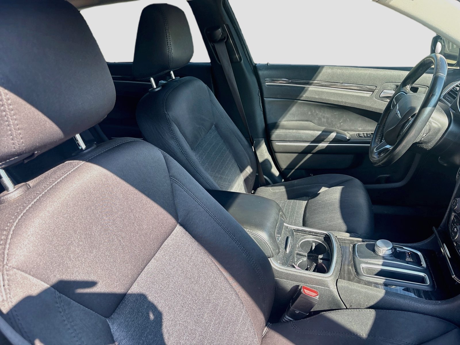 Used 2019 Chrysler 300 Touring w/ Chrome Appearance Package RWD image 25