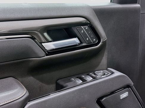 Certified 2026 GMC Sierra 2500 AT4 w/ AT4 Premium Plus Package AWD/4WD image 18