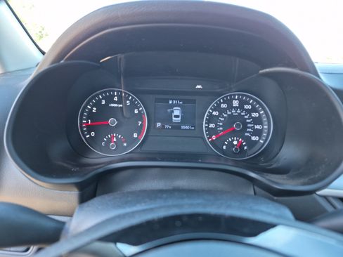 Used 2019 Kia Forte LXS FWD image 10