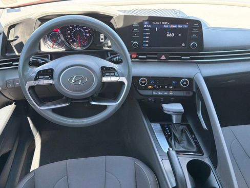 Certified 2023 Hyundai Elantra SEL FWD image 22