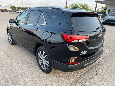 Used 2024 Chevrolet Equinox Premier FWD image 4