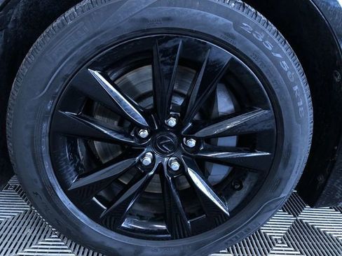 Used 2013 Lexus LS 460 AWD w/ Comfort Pkg image 16