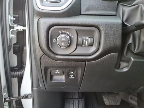 New 2026 RAM 1500 Big Horn AWD/4WD image 16