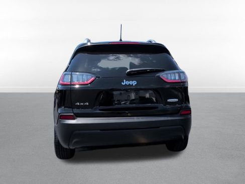Used 2019 Jeep Cherokee Latitude w/ Cold Weather Group AWD/4WD image 7
