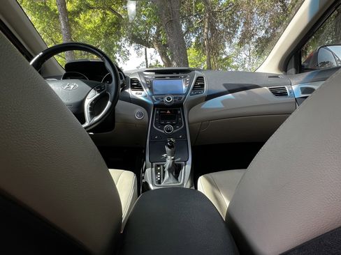 Used 2015 Hyundai Elantra Limited w/ Option Group 05 image 37