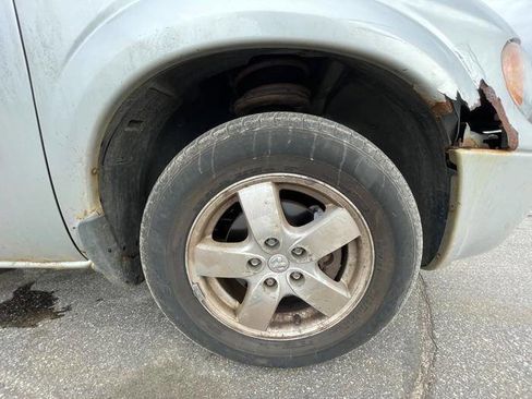 Used 2005 Dodge Grand Caravan SXT w/ Premium Group image 19