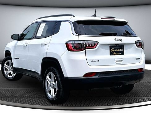 Used 2023 Jeep Compass Latitude w/ Sun and Sound Group AWD/4WD image 4