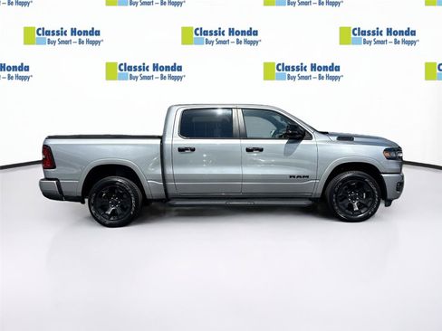 Used 2025 RAM 1500 Big Horn AWD/4WD image 9