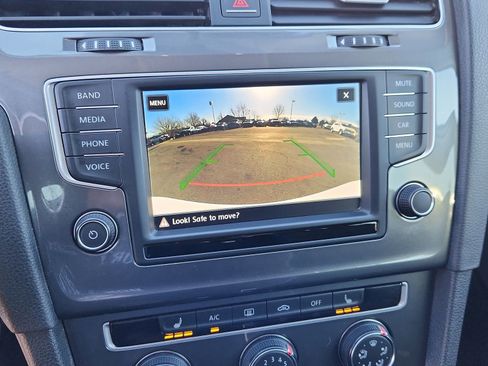 Used 2017 Volkswagen Golf Alltrack SEL image 26