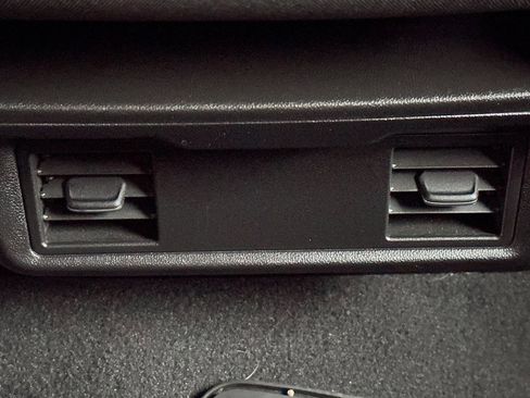 Certified 2022 GMC Sierra 1500 SLE image 14