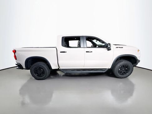 New 2026 Chevrolet Silverado 1500 ZR2 AWD/4WD image 5