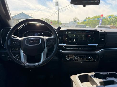 Used 2022 GMC Sierra 1500 Elevation image 19