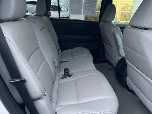 Certified 2023 Honda Passport EX-L image 19