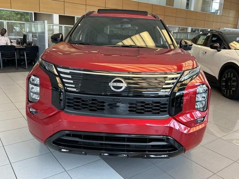 New 2026 Nissan Rogue Platinum AWD/4WD image 2