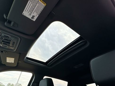 New 2026 GMC Sierra 3500 Denali w/ Denali Reserve Package image 11