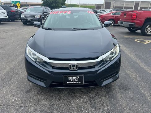 Used 2017 Honda Civic EX image 2