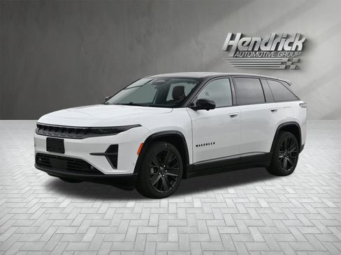 Used 2024 Jeep Wagoneer Launch Edition image 7