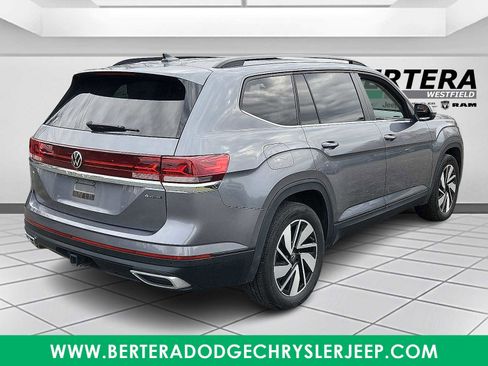 Used 2024 Volkswagen Atlas SE image 6