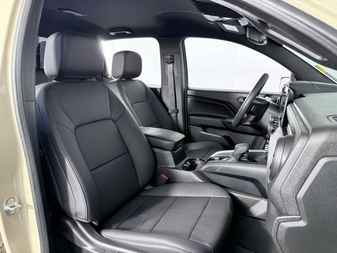 Used 2024 Chevrolet Colorado Trail Boss w/ Advanced Trailering Package image 12