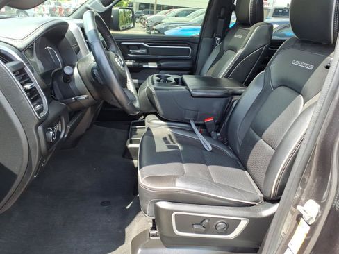 Used 2023 RAM 1500 Laramie AWD/4WD image 10