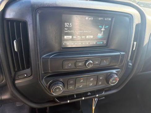Used 2019 Chevrolet Silverado 1500 W/T w/ WT Convenience Package AWD/4WD image 8