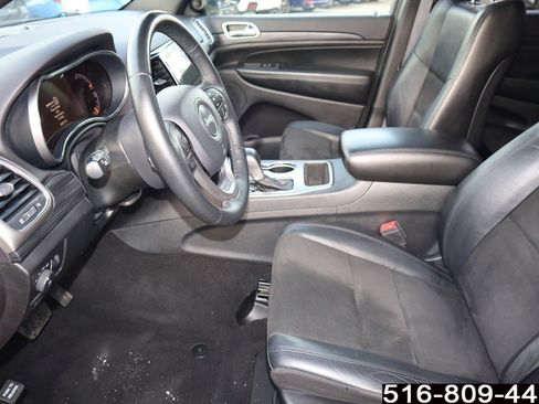 Used 2019 Jeep Grand Cherokee Altitude image 16