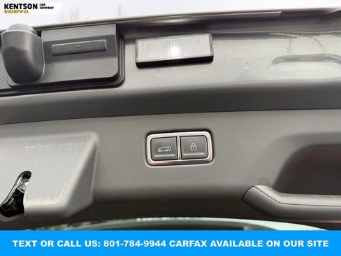 Used 2024 Kia EV9 Wind image 38