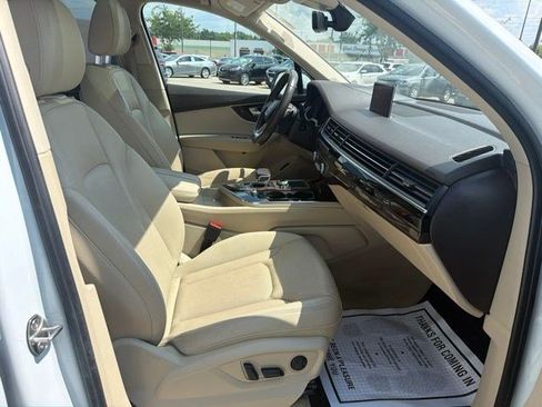Used 2018 Audi Q7 3.0T Prestige AWD/4WD image 25