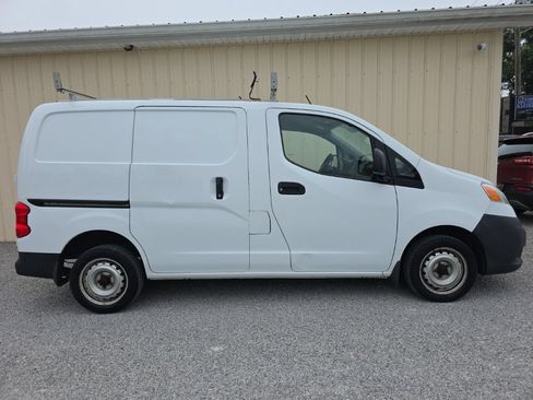 Used 2015 Nissan NV200 S w/ Cruise Control Package FWD image 3