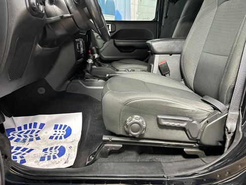 Used 2021 Jeep Wrangler Unlimited Sport AWD/4WD image 14