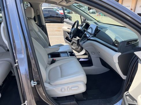 Used 2025 Honda Odyssey EX-L image 12