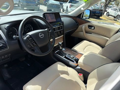 Used 2024 Nissan Armada SL w/ Captain's Chairs Package image 14
