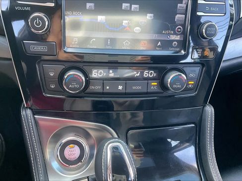 Used 2018 Nissan Maxima 3.5 SL FWD image 33