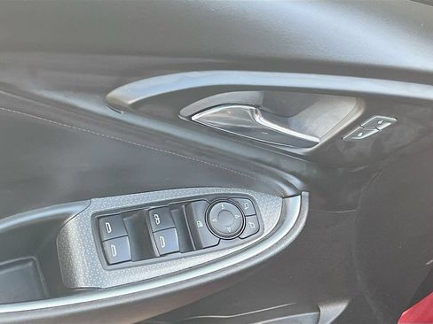 Used 2022 Chevrolet Malibu LT w/ Leather Package FWD image 17