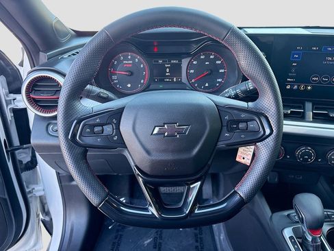 Used 2024 Chevrolet Trax RS w/ Driver Confidence Package FWD image 11