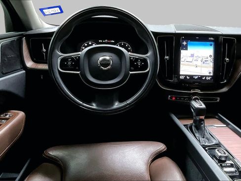 Used 2020 Volvo XC60 T5 Inscription w/ Protection Package Premier FWD image 5