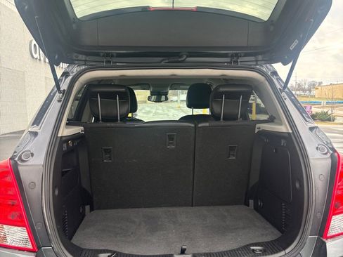 Used 2016 Chevrolet Trax LT w/ LT Convenience Package image 11