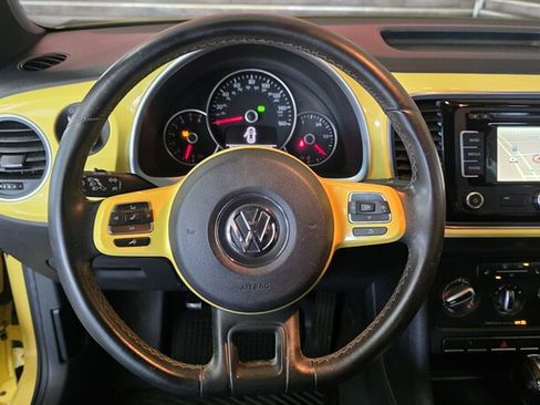 Used 2012 Volkswagen Beetle 2.5 FWD image 13