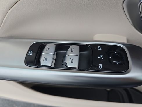 New 2026 Mercedes-Benz C 300 4MATIC Sedan image 27