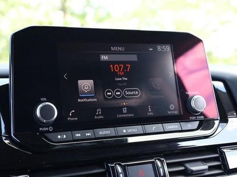 Certified 2025 Nissan Pathfinder SV FWD image 13
