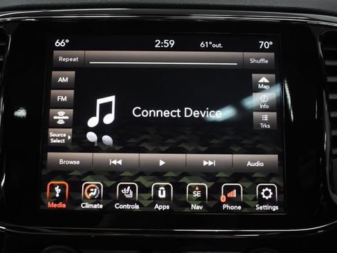 Used 2022 Jeep Grand Cherokee Limited image 19