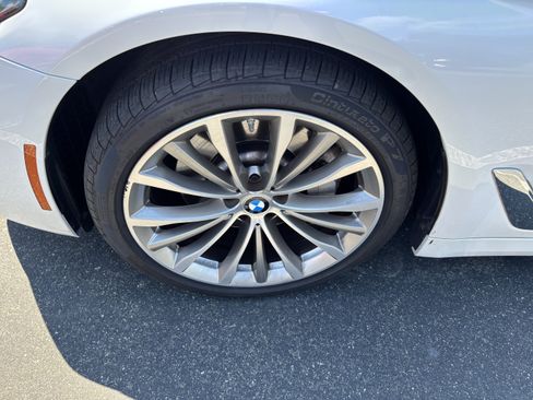 Certified 2023 BMW 530i xDrive w/ Premium Package AWD/4WD image 26