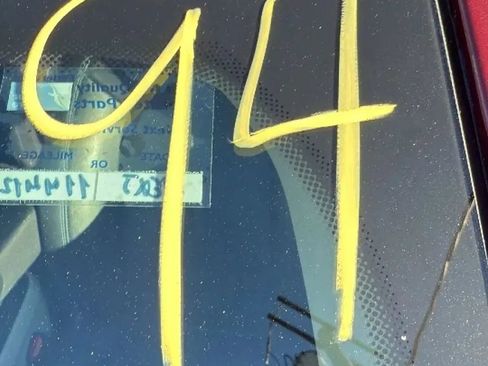 Used 2021 Chrysler Pacifica Touring-L FWD image 31