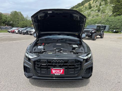 Used 2022 Audi Q8 Premium Plus AWD/4WD image 11