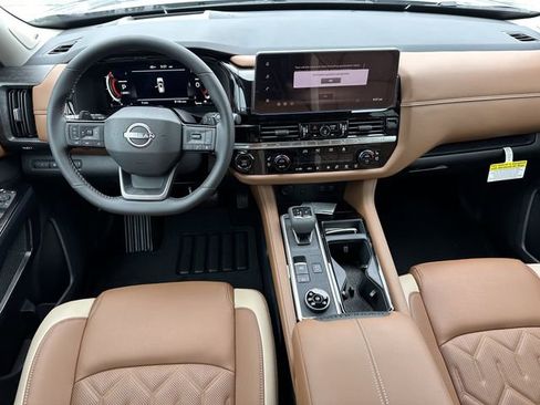 New 2026 Nissan Pathfinder Platinum AWD/4WD image 18