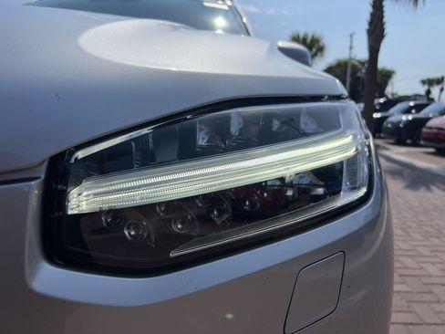 Used 2018 Volvo XC90 T6 Inscription w/ Convenience Package AWD/4WD image 6