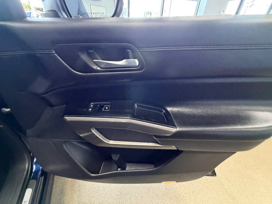 Used 2022 Nissan Pathfinder Platinum AWD/4WD image 51