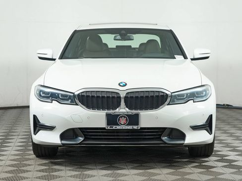 Used 2020 BMW 330i xDrive Sedan w/ Premium Package AWD/4WD image 10