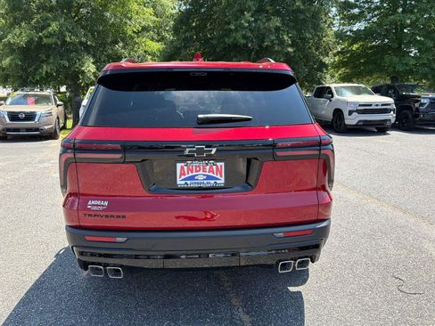 New 2026 Chevrolet Traverse LT w/ Midnight/Sport Edition FWD image 6